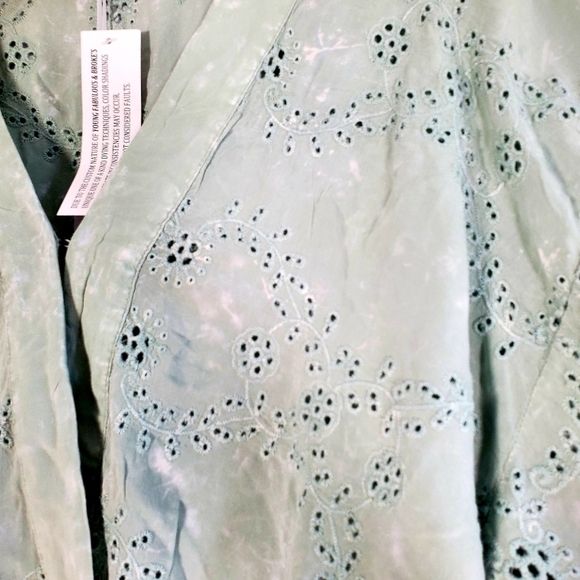 Young Fabulous Broke Potassium Green Tia Eyelet Wrap Kimono Sleeve Top - Picture 8 of 14